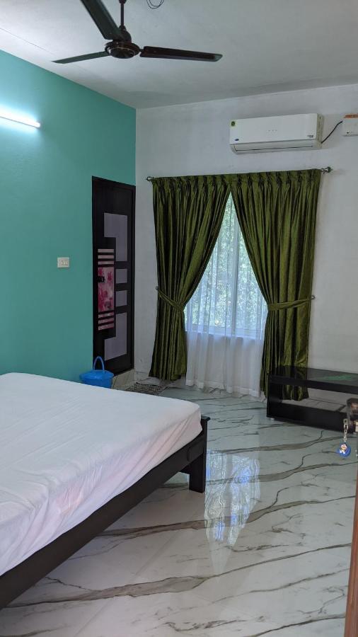 Dilkush Munroe Homestay Kollam Eksteriør billede