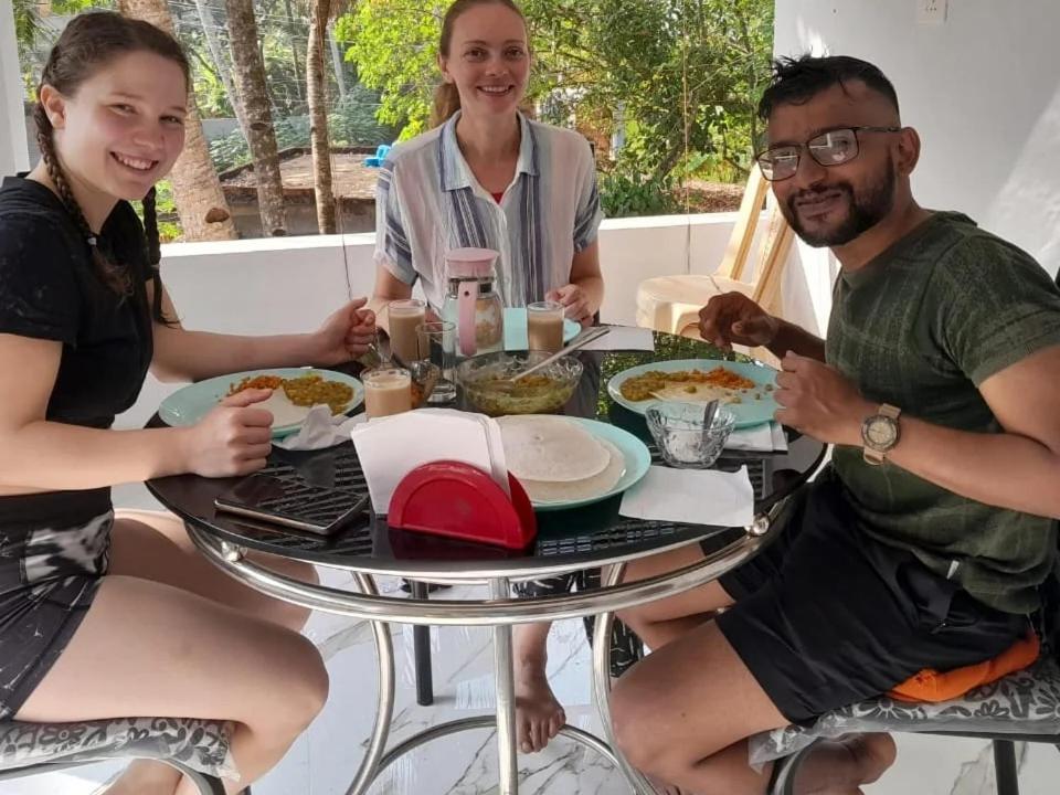 Dilkush Munroe Homestay Kollam Eksteriør billede