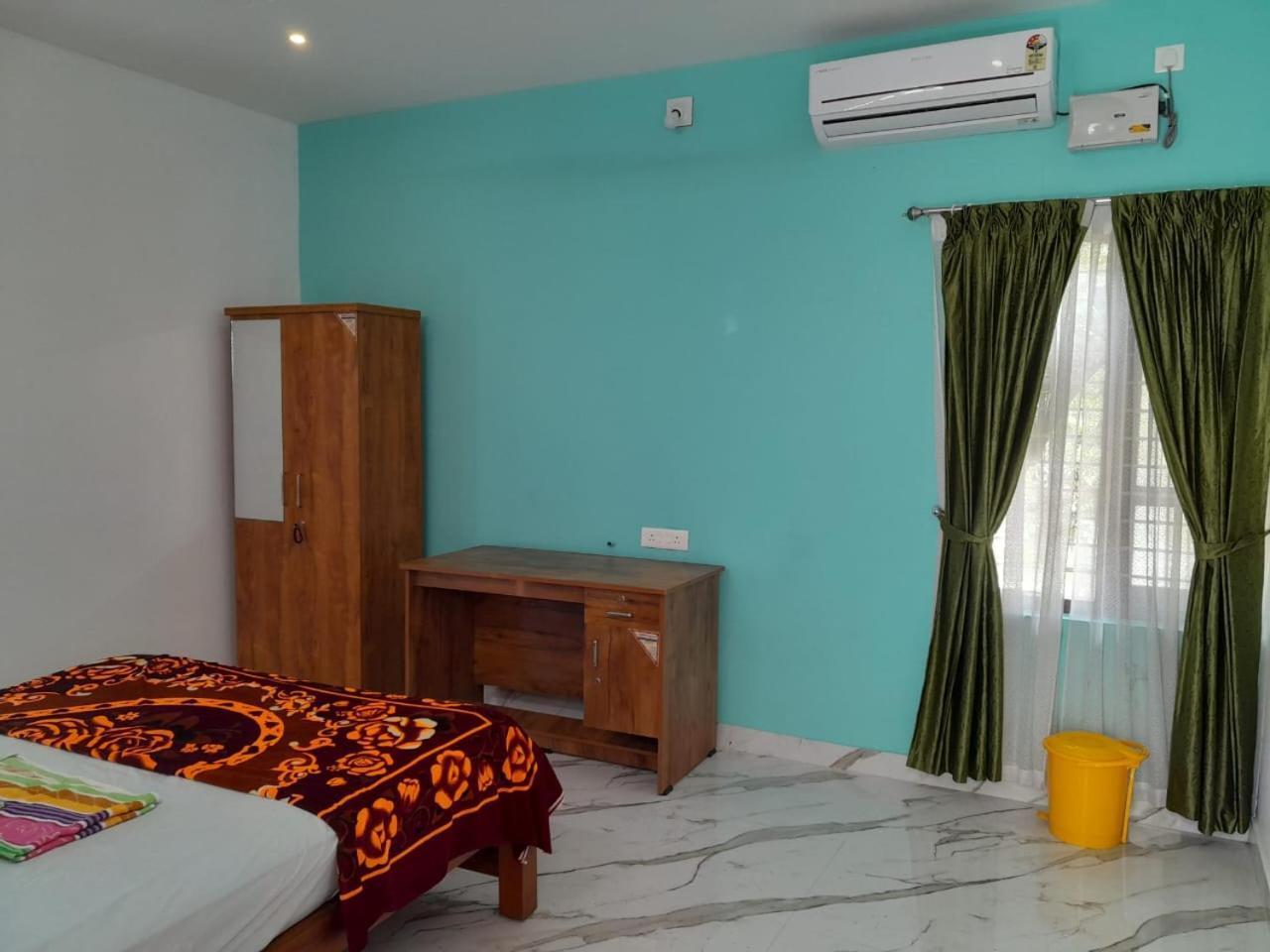 Dilkush Munroe Homestay Kollam Eksteriør billede